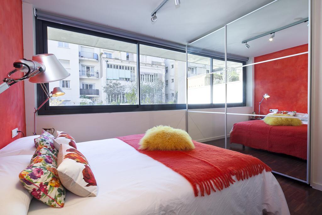 Apartment Barcelona Rentals - Private Pool And Garden Center Exterior foto