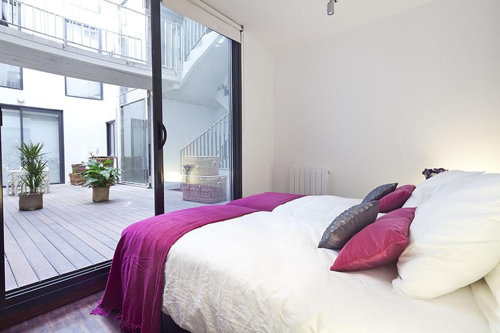 Apartment Barcelona Rentals - Private Pool And Garden Center Exterior foto